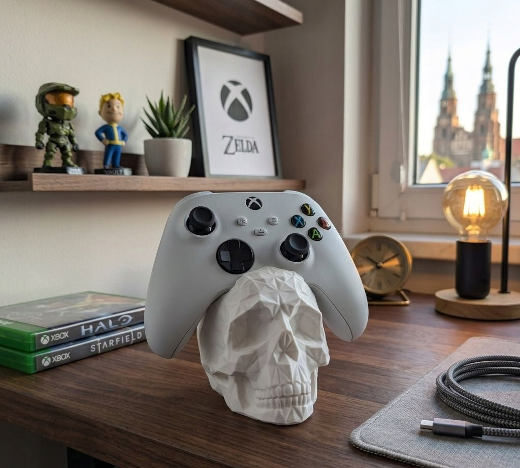Stojak na pad Xbox Czaszka Low Poly Biały