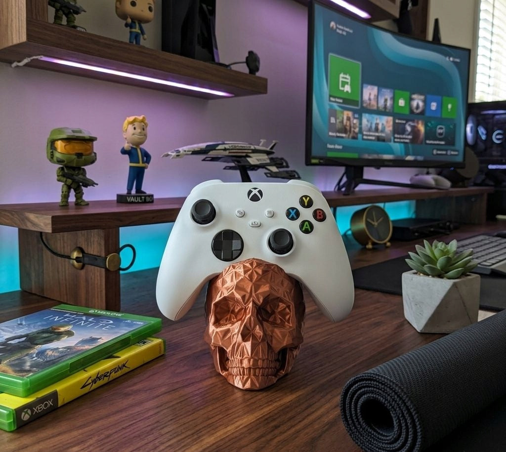 Stojak na pad Xbox Czaszka Low Poly MIEDZIANY