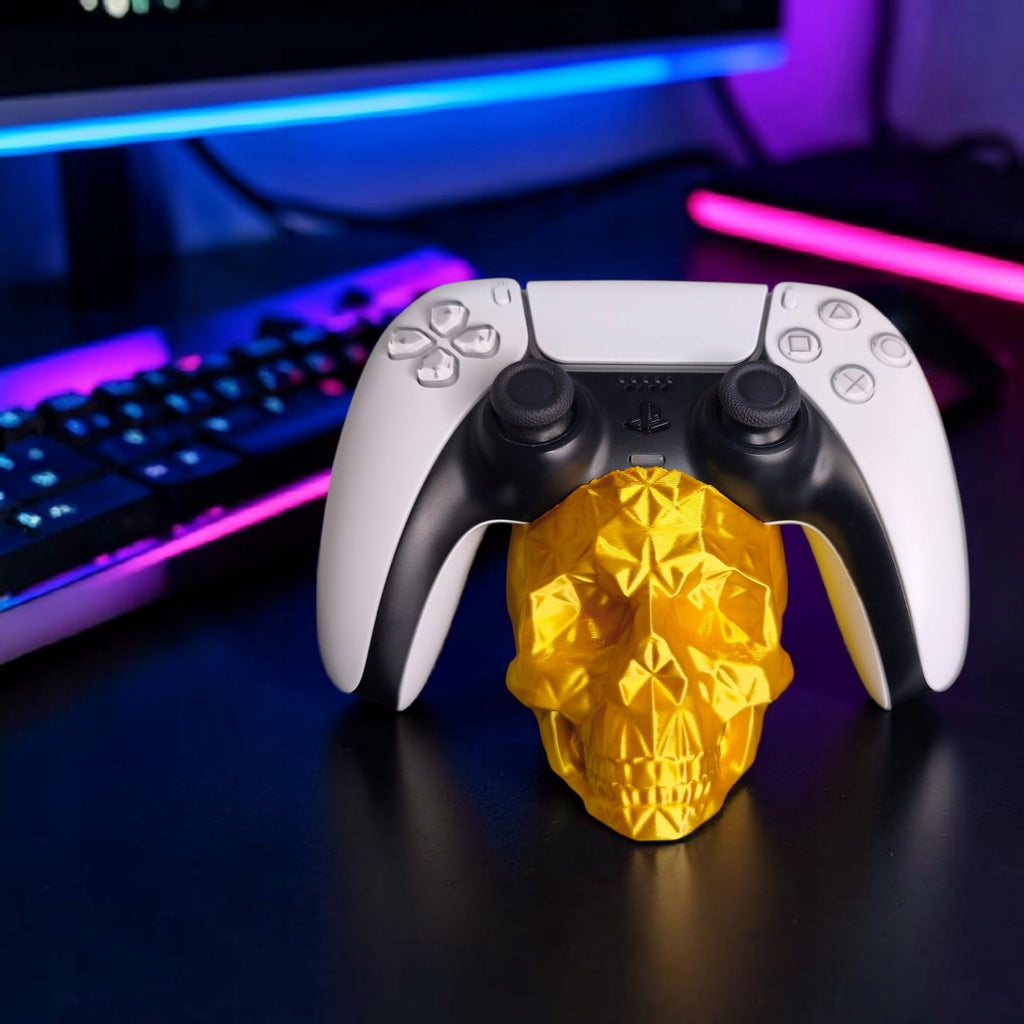 Stojak na Pada PS5 DualSense Czaszka low poly ZŁOTY